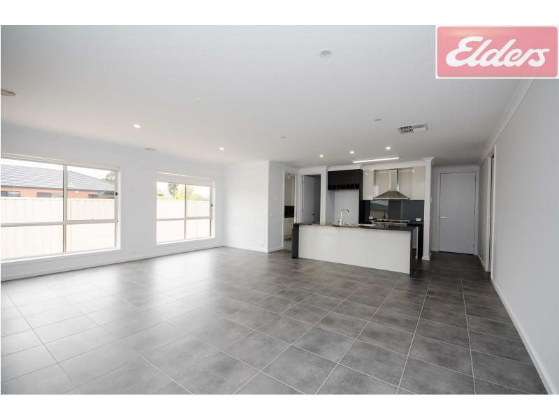 52 Victoria Cross Parade, Wodonga VIC 3690