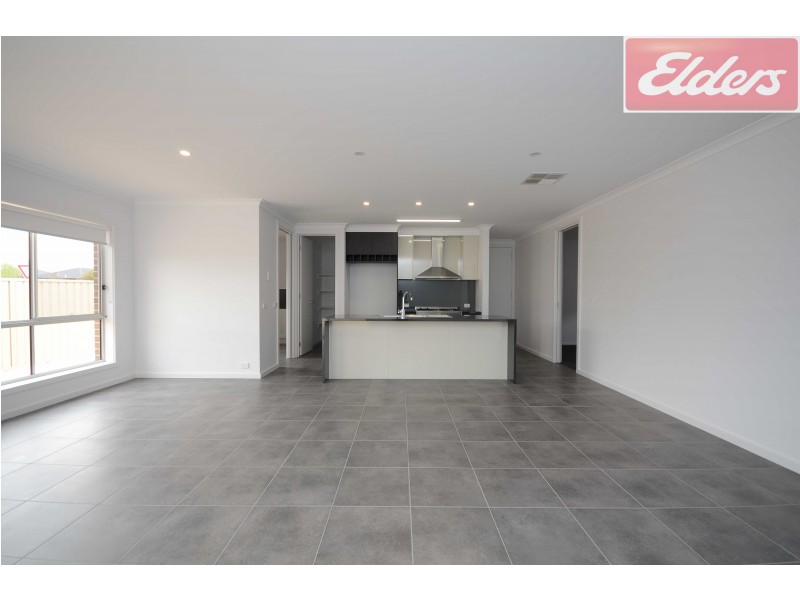 52 Victoria Cross Parade, Wodonga VIC 3690