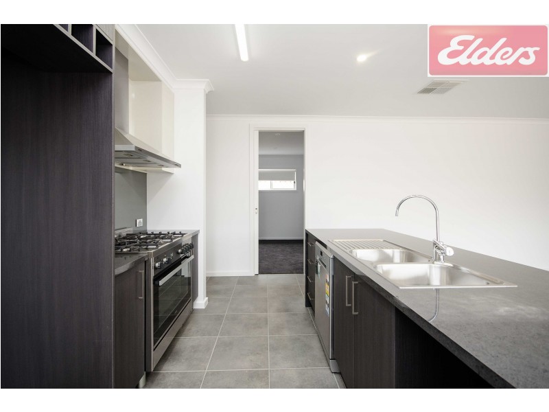 52 Victoria Cross Parade, Wodonga VIC 3690