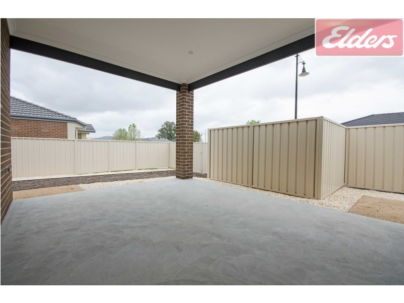52 Victoria Cross Parade, Wodonga VIC 3690