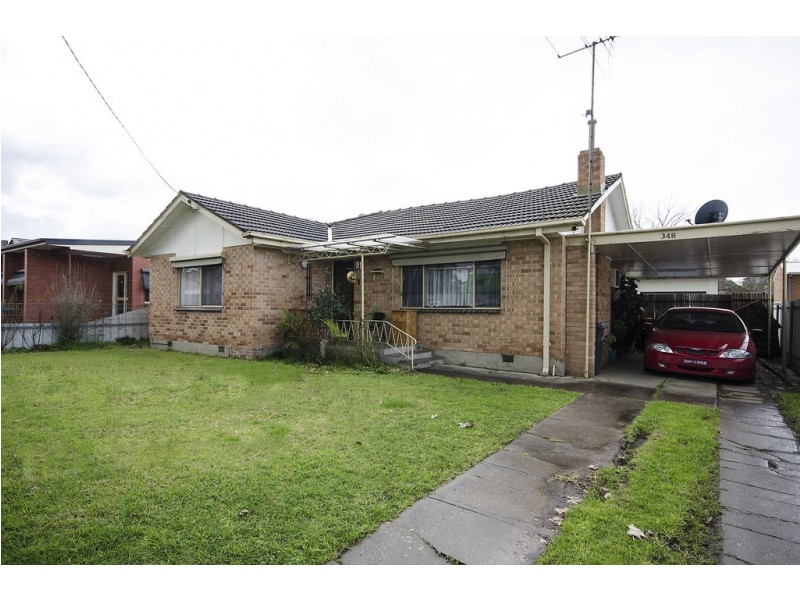 348 Urana Road, Lavington NSW 2641