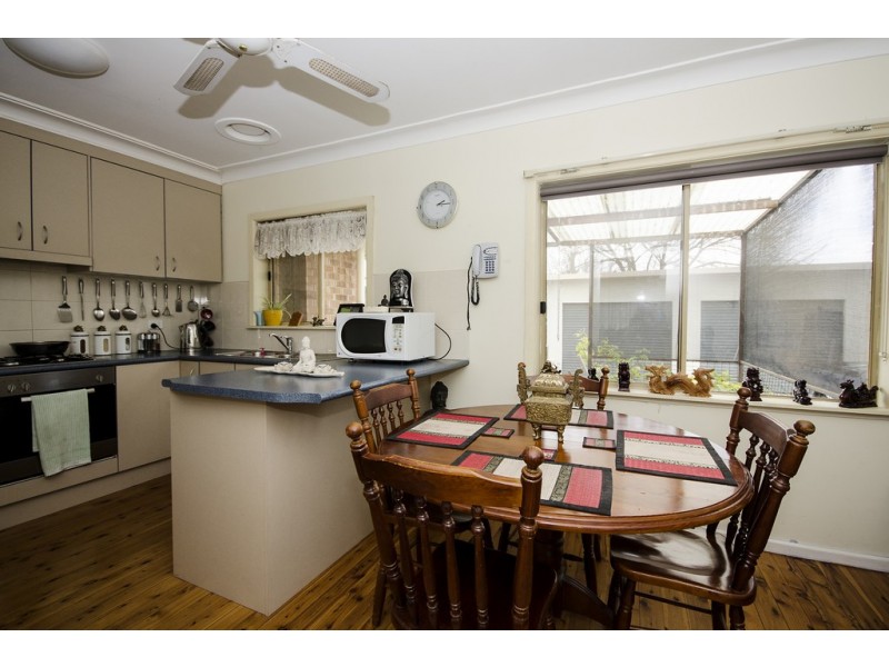 348 Urana Road, Lavington NSW 2641