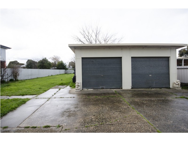 348 Urana Road, Lavington NSW 2641