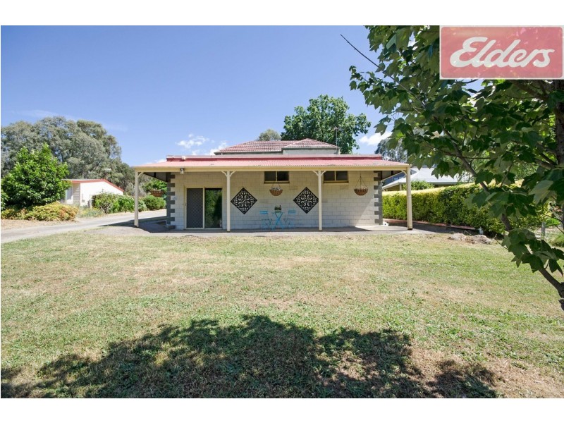 51 Isaacs Avenue, Yackandandah VIC 3749