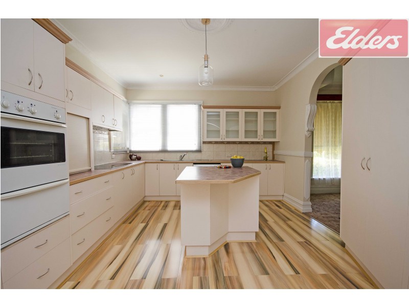 51 Isaacs Avenue, Yackandandah VIC 3749