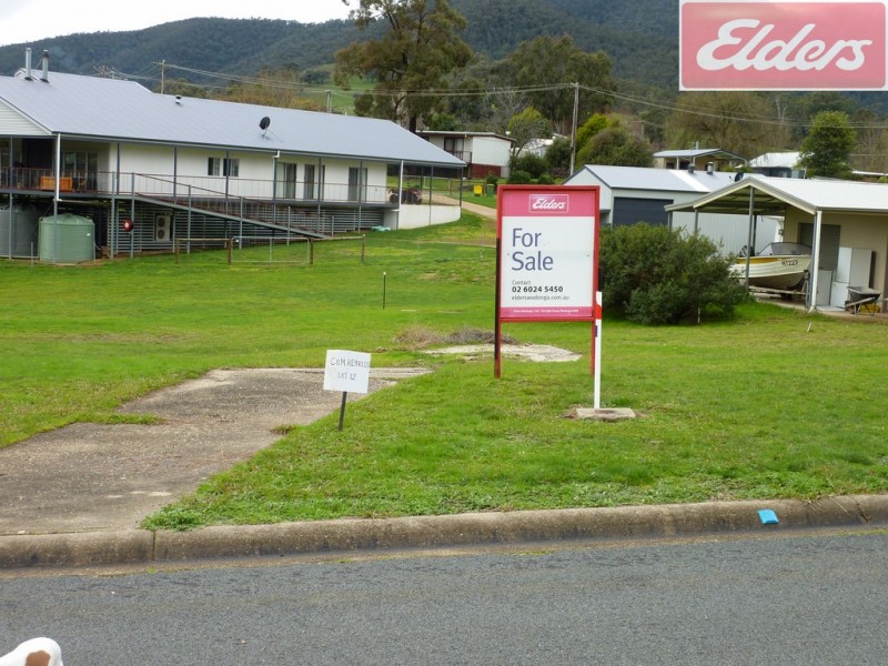 12 Cross Avenue, Dartmouth VIC 3701