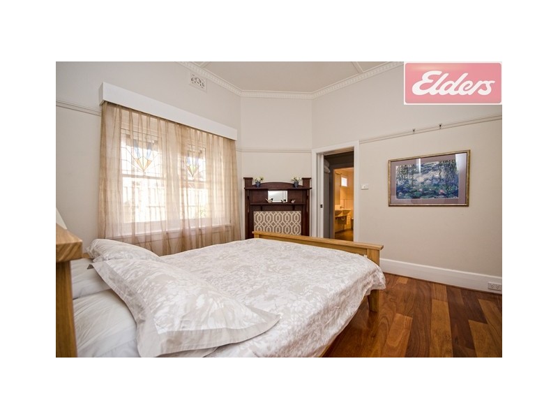 446 Crisp Street, Albury NSW 2640