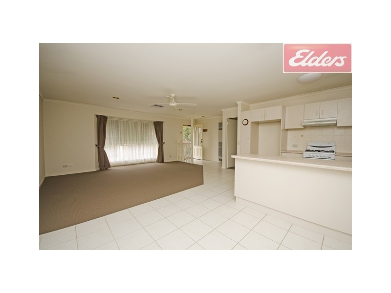 2/11 O’Shannassy Court, Wodonga VIC 3690