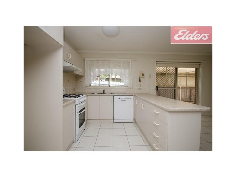 2/11 O’Shannassy Court, Wodonga VIC 3690