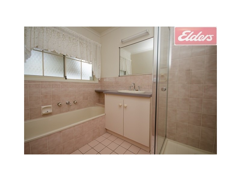 2/11 O’Shannassy Court, Wodonga VIC 3690