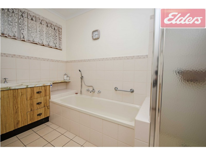 19 Bourke Crescent, Wodonga VIC 3690