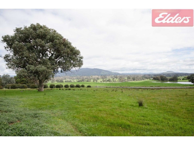 826 Mahers Road, Bonegilla VIC 3691