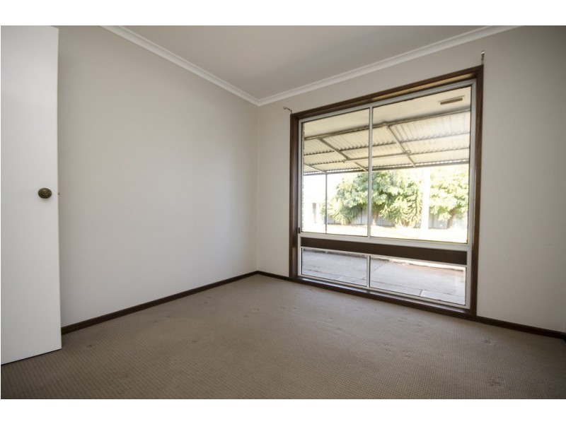 42 McMaster Avenue, Lavington NSW 2641