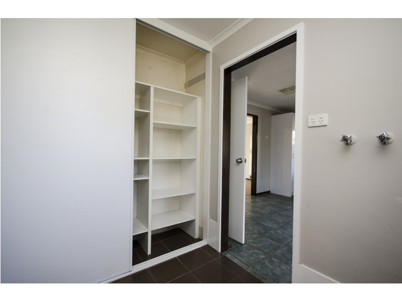 42 McMaster Avenue, Lavington NSW 2641