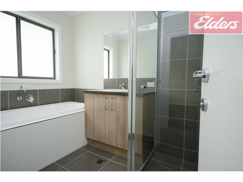33 Rod Laver Way, Baranduda VIC 3691