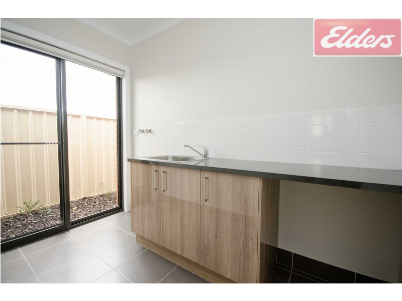 33 Rod Laver Way, Baranduda VIC 3691