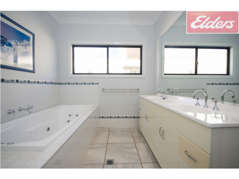 7 Mcauliffe Street, Wodonga VIC 3690