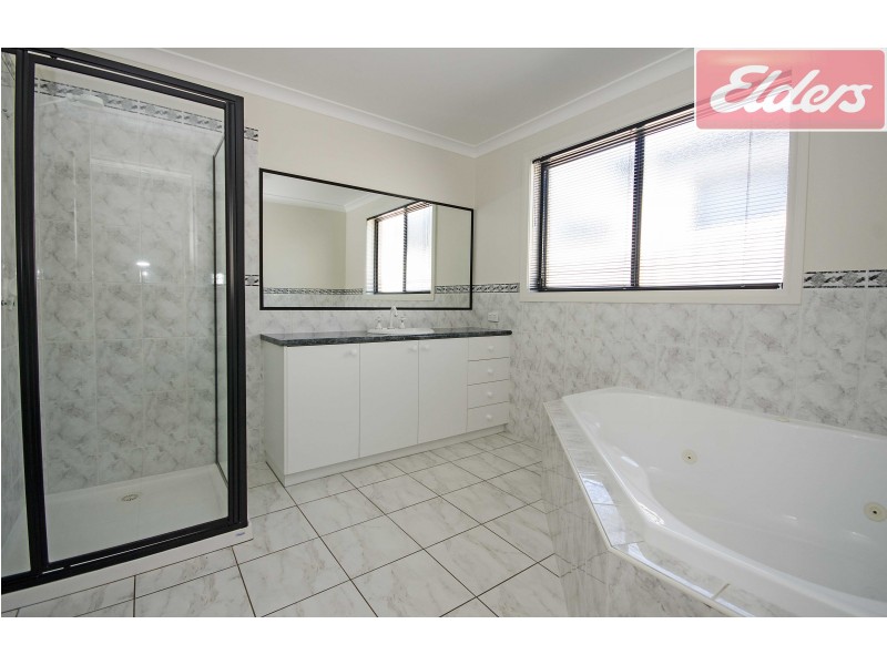 22 Pinehurst Fairway, Wodonga VIC 3690