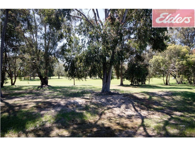 22 Pinehurst Fairway, Wodonga VIC 3690