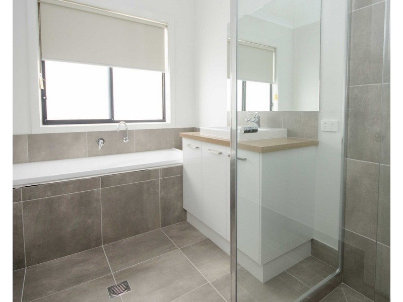 20 Pro Hart Drive, Baranduda VIC 3691