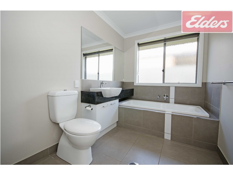 27 Wintersun Parade, Wodonga VIC 3690