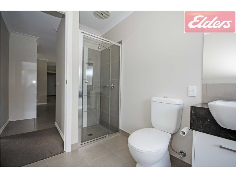 27 Wintersun Parade, Wodonga VIC 3690