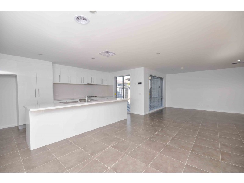 11 Cottlesloe Court, Wodonga VIC 3690