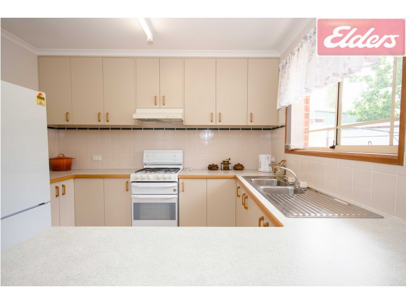 2/60 Ringwood Crescent, West Albury NSW 2640