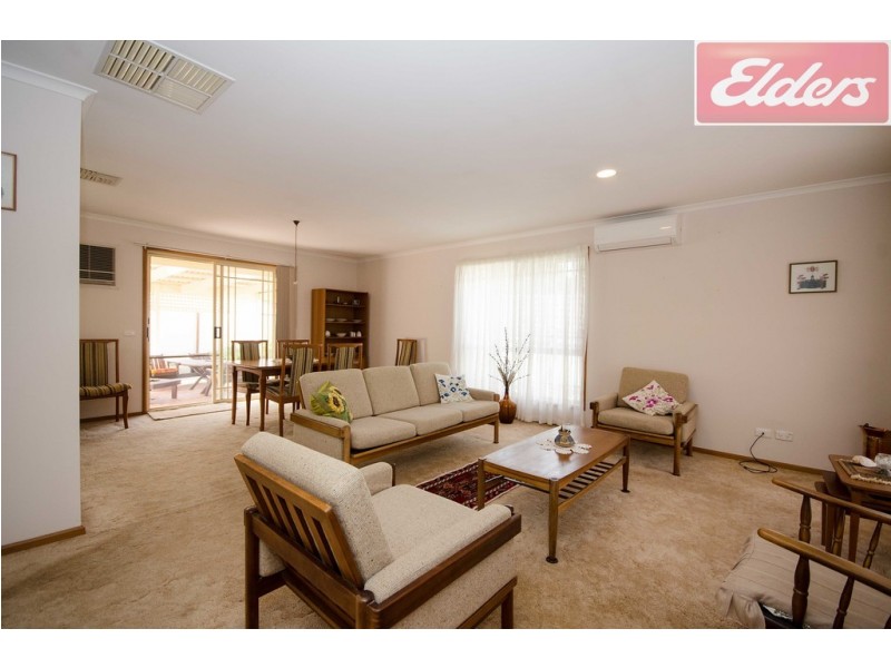 2/60 Ringwood Crescent, West Albury NSW 2640