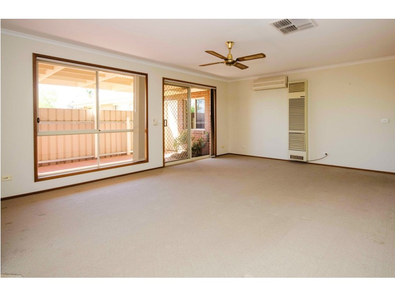 2/9 Scullin Court, Wodonga VIC 3690