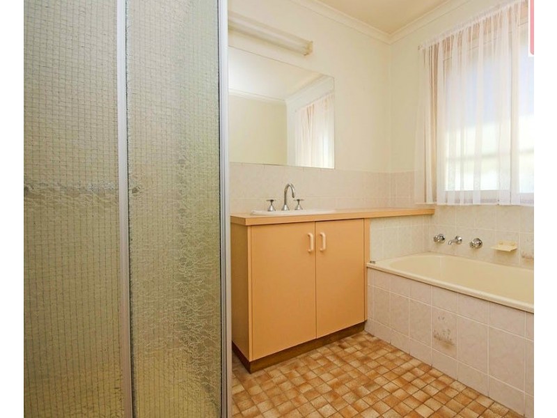 2/9 Scullin Court, Wodonga VIC 3690