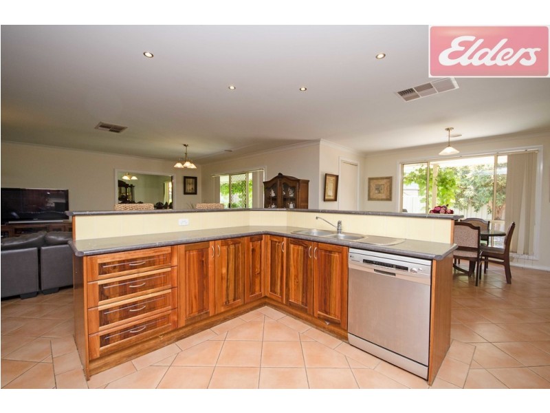 42 Firestone Way, Wodonga VIC 3690