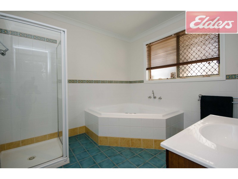 42 Firestone Way, Wodonga VIC 3690