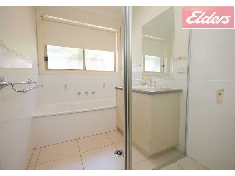 4 Hemlock Court, Baranduda VIC 3691