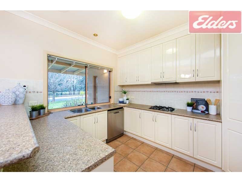 8 Oatlands Fairway, Wodonga VIC 3690