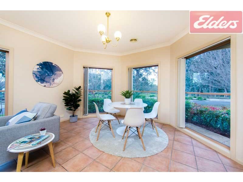8 Oatlands Fairway, Wodonga VIC 3690