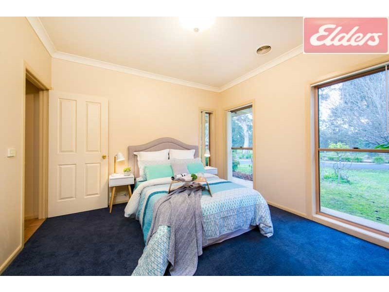8 Oatlands Fairway, Wodonga VIC 3690