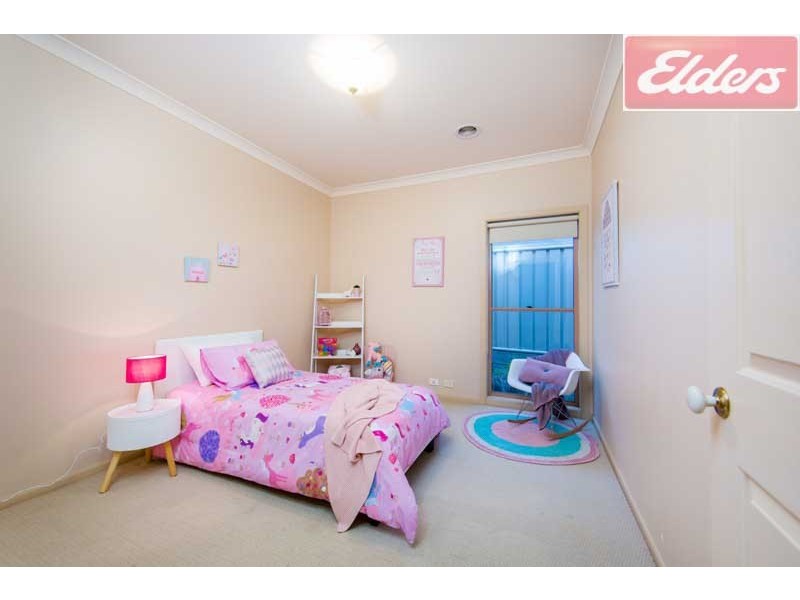 8 Oatlands Fairway, Wodonga VIC 3690