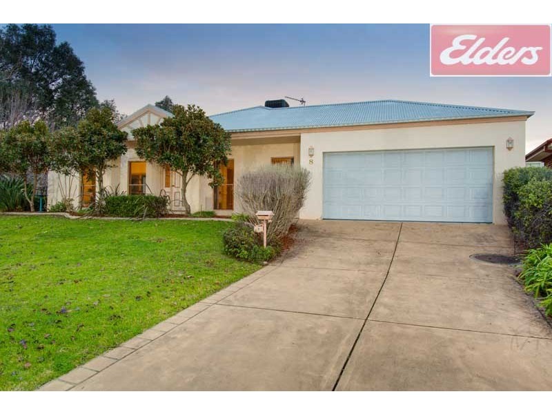 8 Oatlands Fairway, Wodonga VIC 3690