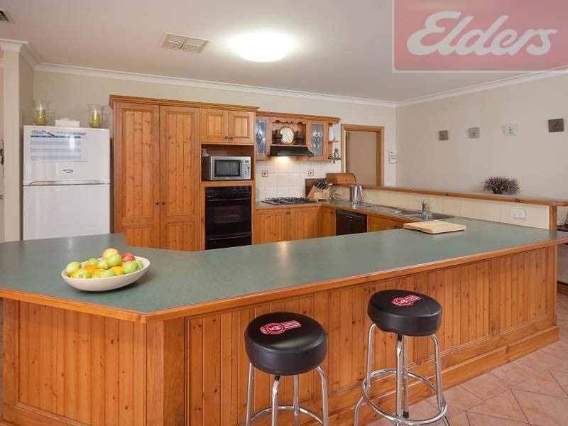 9 Clarendon Avenue, Wodonga VIC 3690