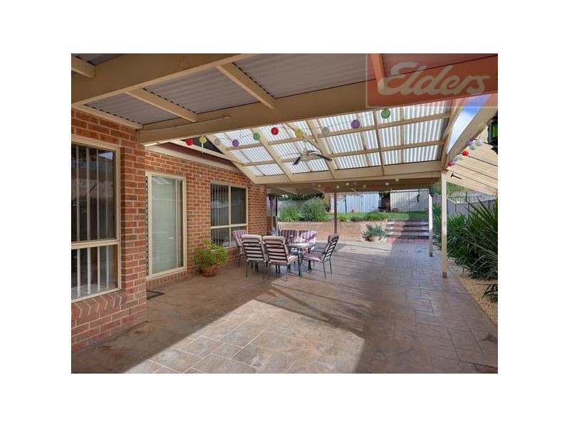 9 Clarendon Avenue, Wodonga VIC 3690