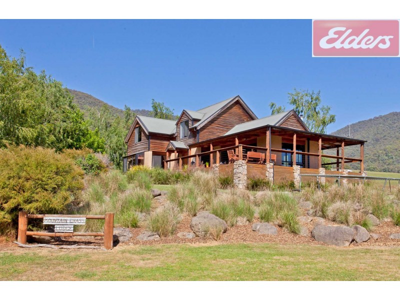 16 Ronald Street, Tawonga VIC 3697