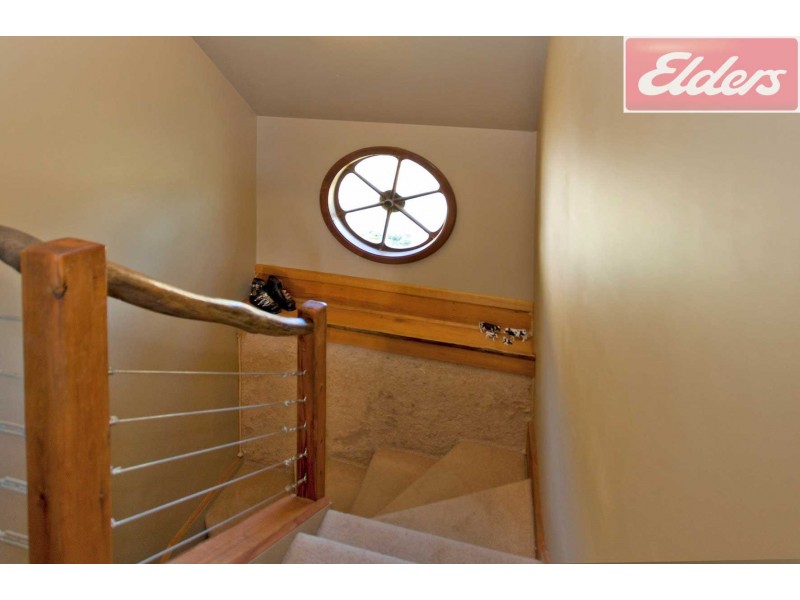 16 Ronald Street, Tawonga VIC 3697