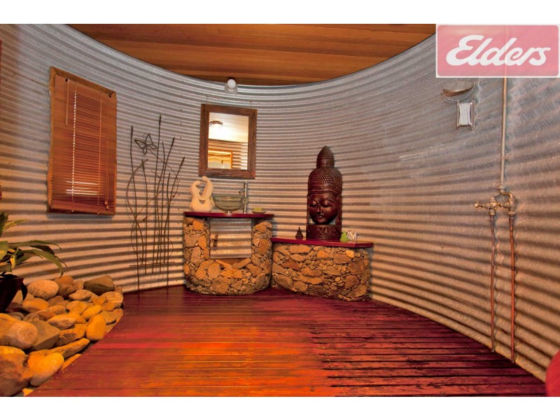 16 Ronald Street, Tawonga VIC 3697