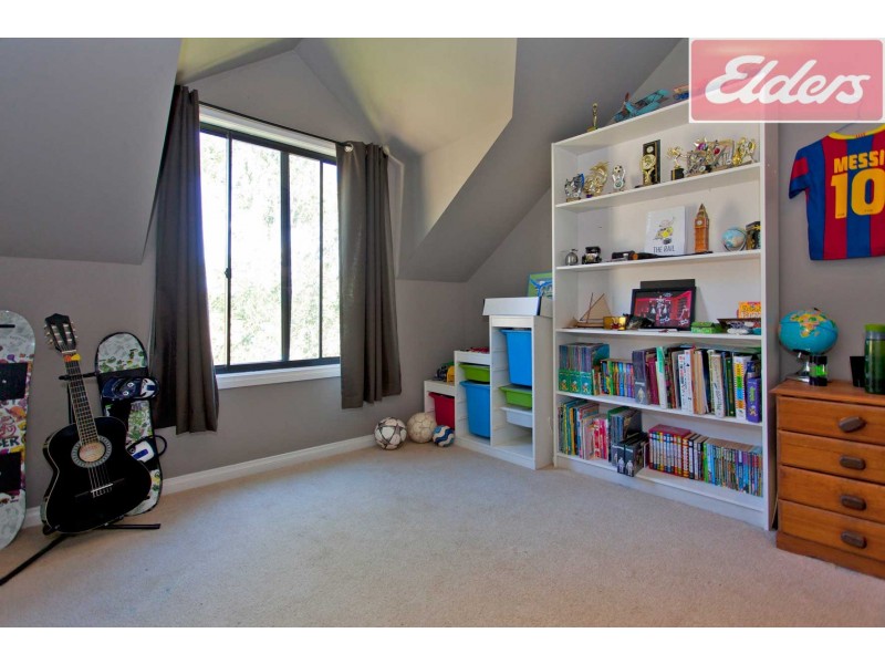 16 Ronald Street, Tawonga VIC 3697