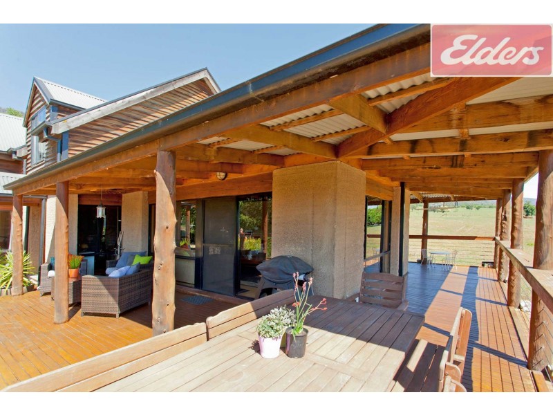 16 Ronald Street, Tawonga VIC 3697