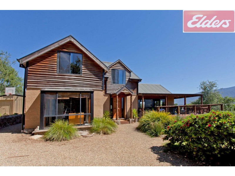 16 Ronald Street, Tawonga VIC 3697