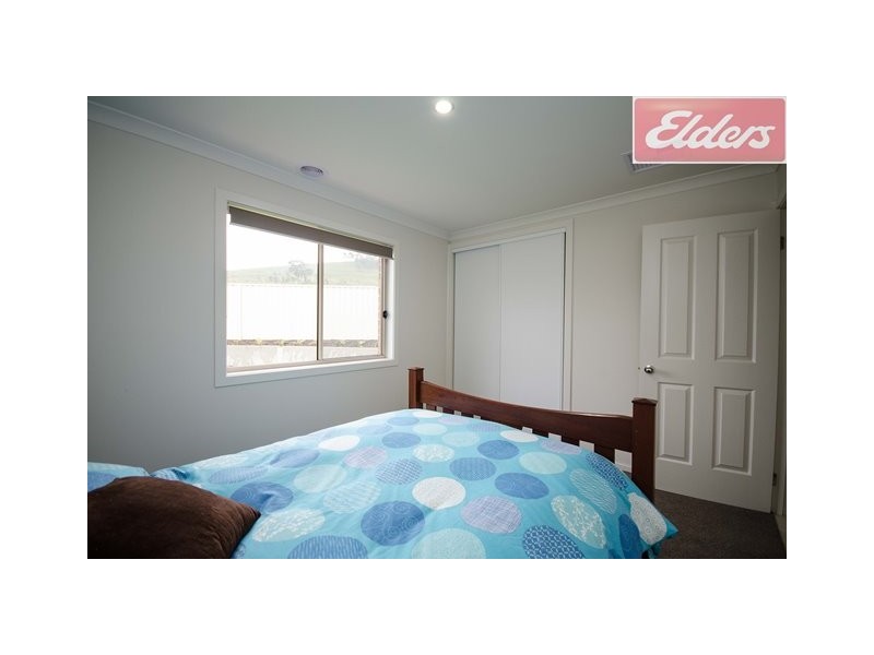 2 Finch Place, Wodonga VIC 3690