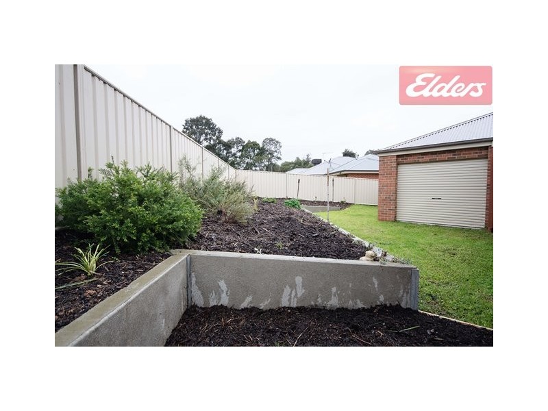 2 Finch Place, Wodonga VIC 3690
