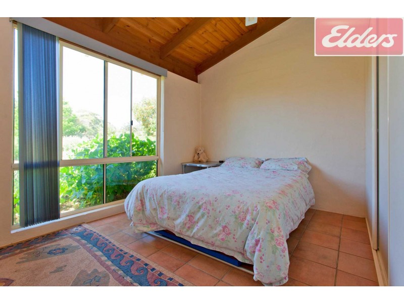 5 Drummond Street, Tawonga VIC 3697